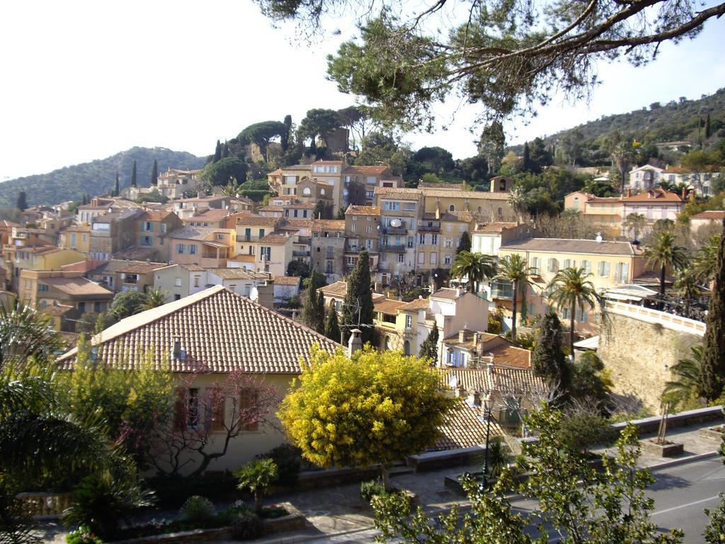 Hotel Les Palmiers Bormes-les-Mimosas Buitenkant foto